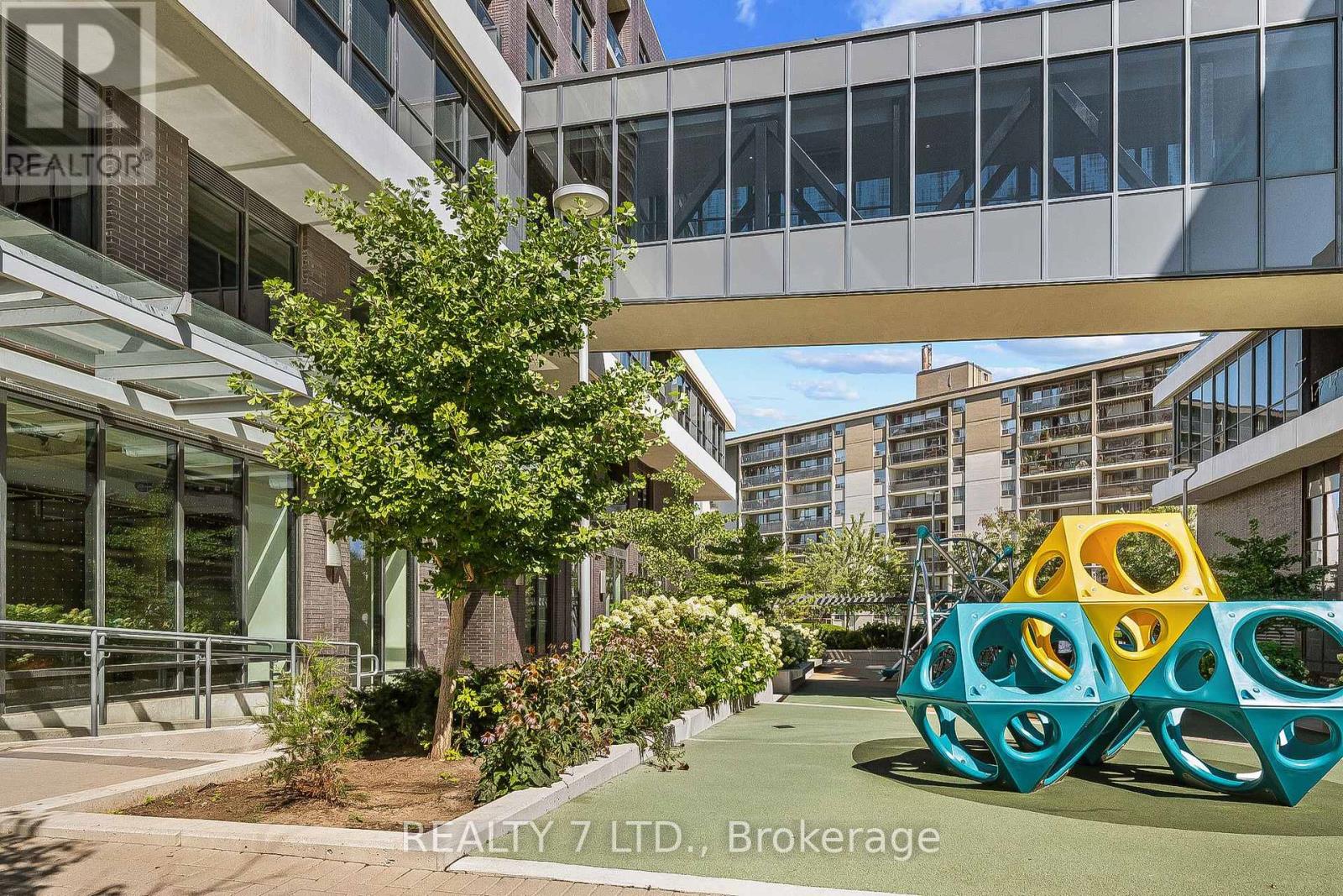 838 - 26 Gibbs Road, Toronto, Ontario  M9B 0E3 - Photo 49 - W12566786