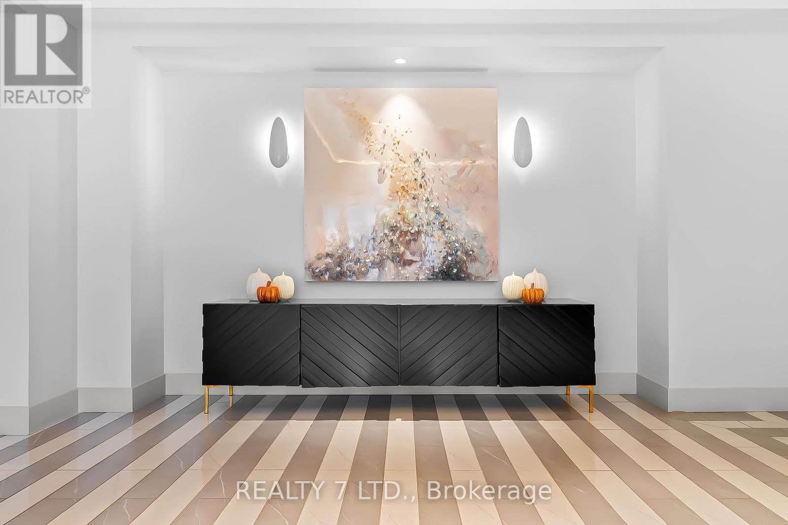 838 - 26 Gibbs Road, Toronto, Ontario  M9B 0E3 - Photo 8 - W12566786