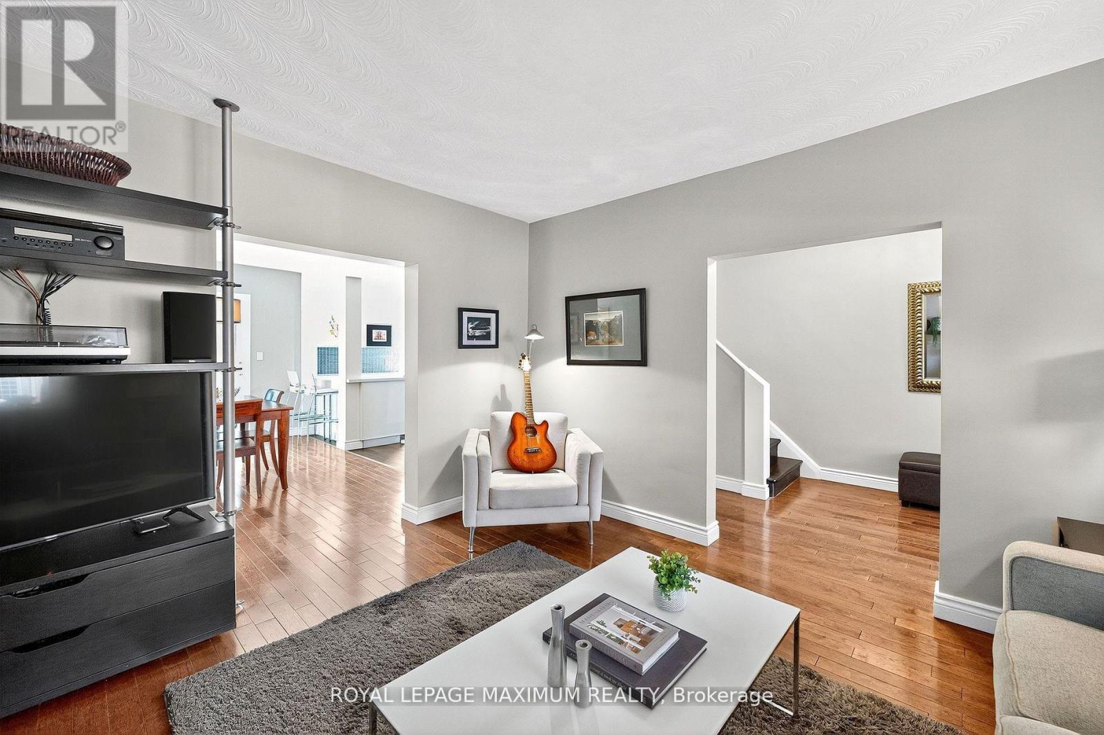 65 Parkdale Road, Toronto, Ontario  M6R 1E3 - Photo 12 - W12566796