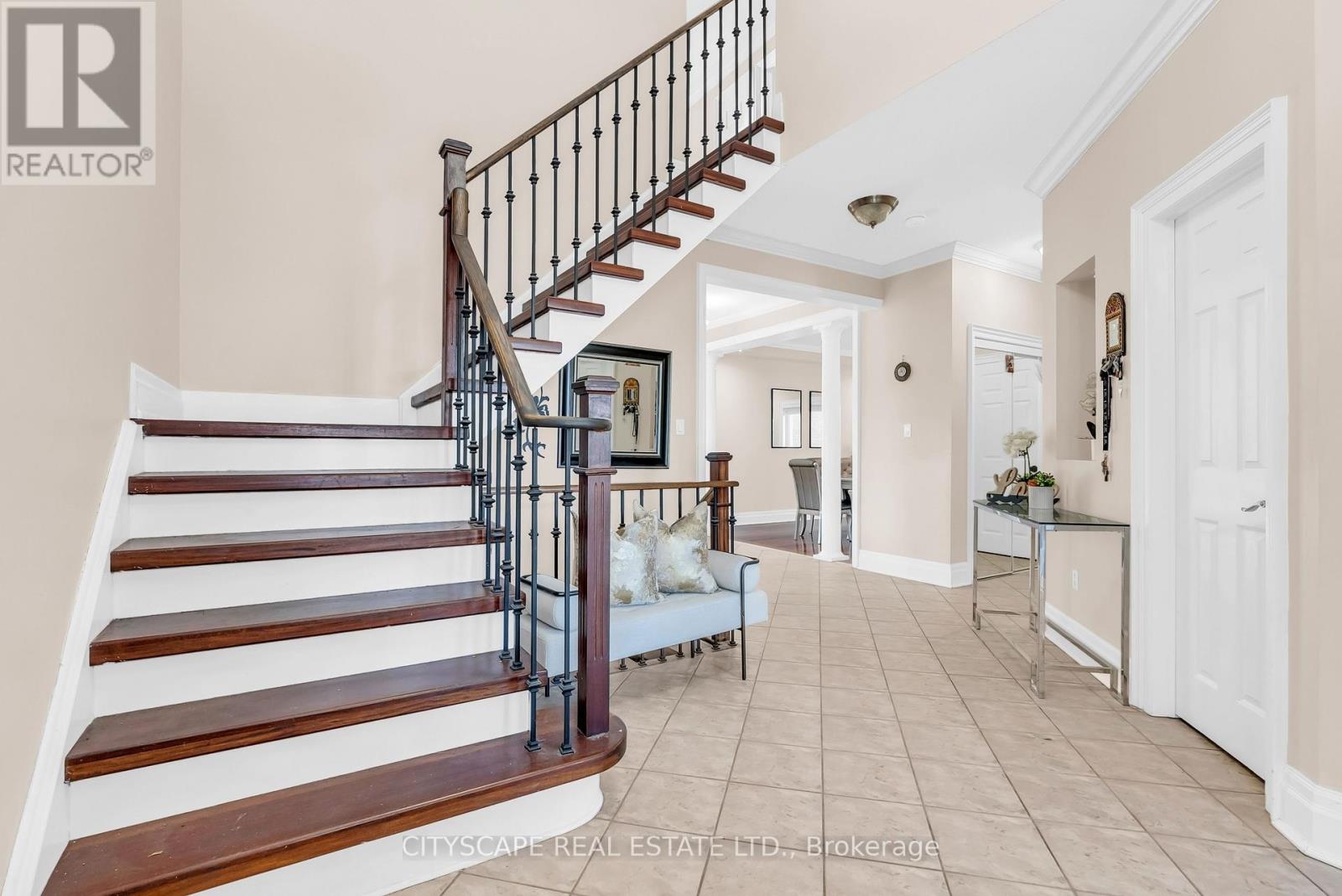 1048 Zimmerman Crescent, Milton, Ontario  L9T 5S6 - Photo 9 - W12566802