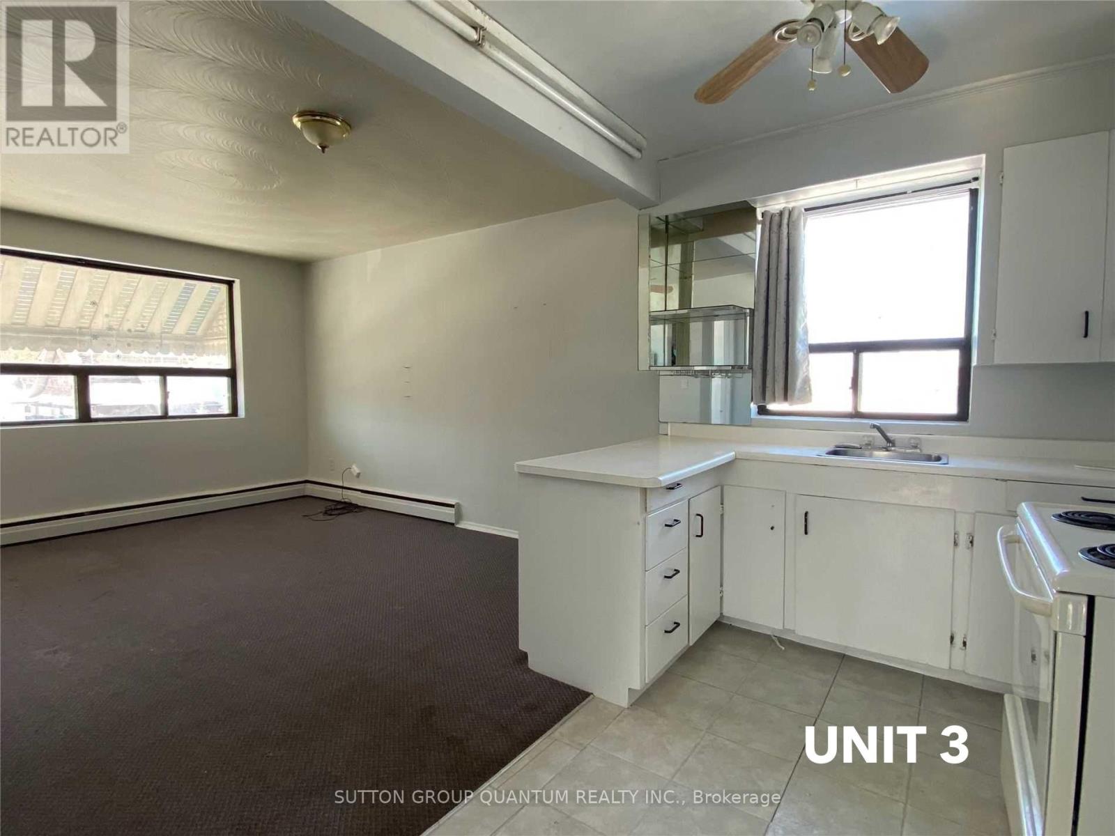 25a Milton Street, Toronto, Ontario  M8Y 2X7 - Photo 27 - W12566816