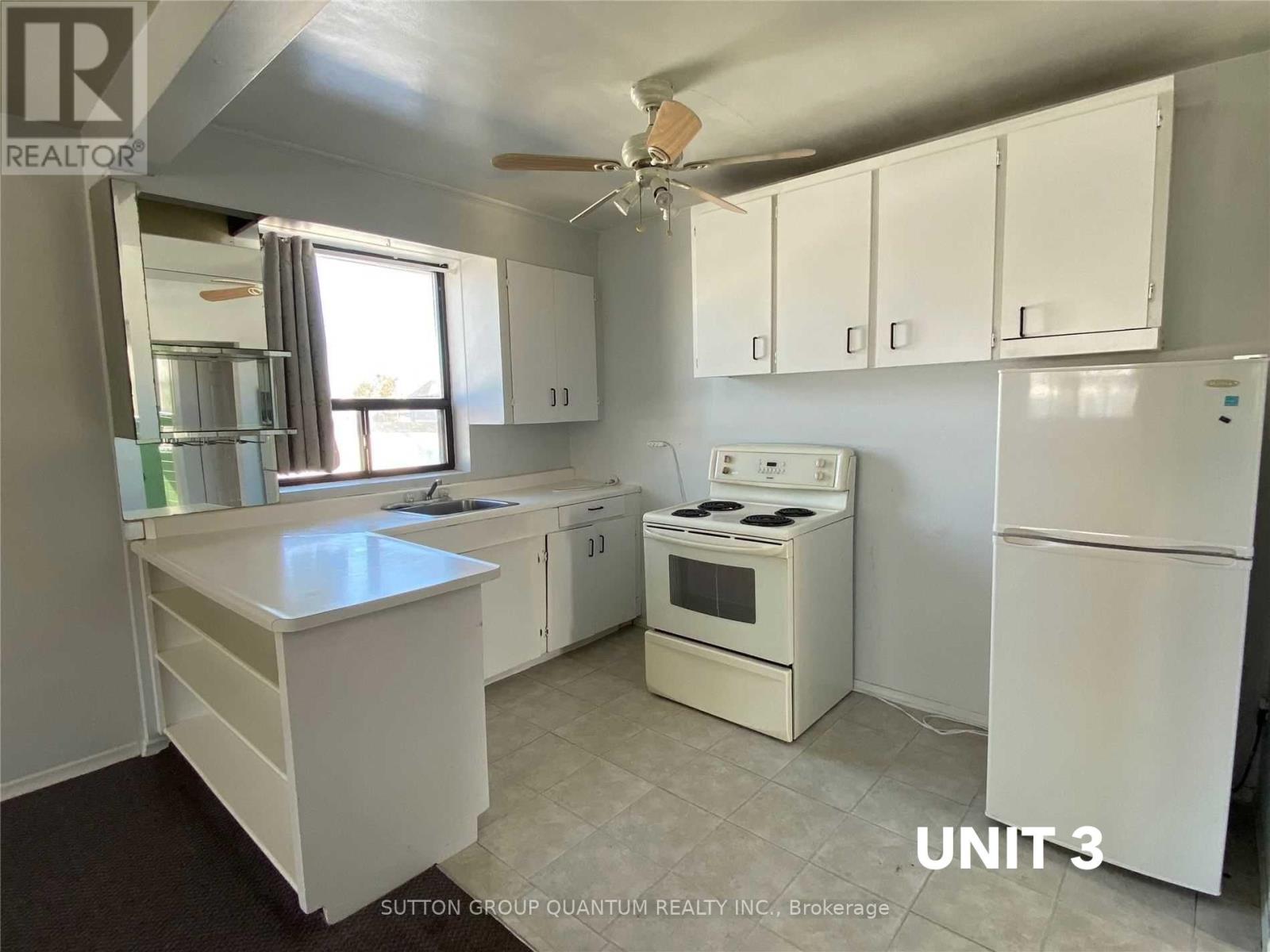 25a Milton Street, Toronto, Ontario  M8Y 2X7 - Photo 28 - W12566816