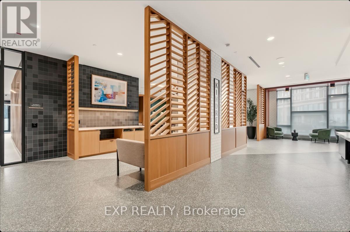 906 - 2495 Eglinton Avenue W, Mississauga, Ontario  L5M 2T2 - Photo 5 - W12566824