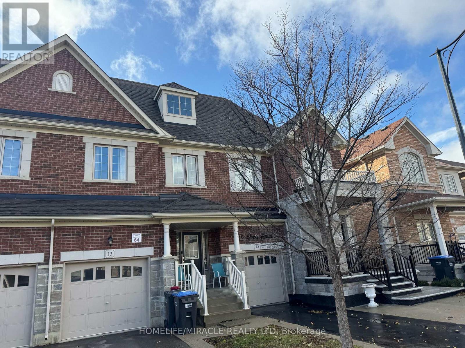 13 YATELY STREET, Brampton, Ontario