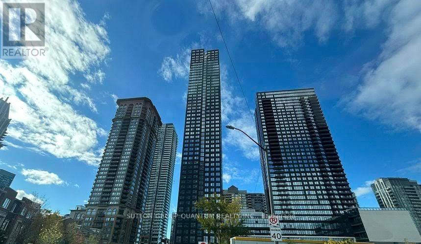 1705 - 395 Square One Drive S, Mississauga, Ontario  L5B 0P6 - Photo 2 - W12566850