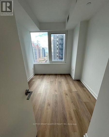 1705 - 395 Square One Drive S, Mississauga, Ontario  L5B 0P6 - Photo 9 - W12566850