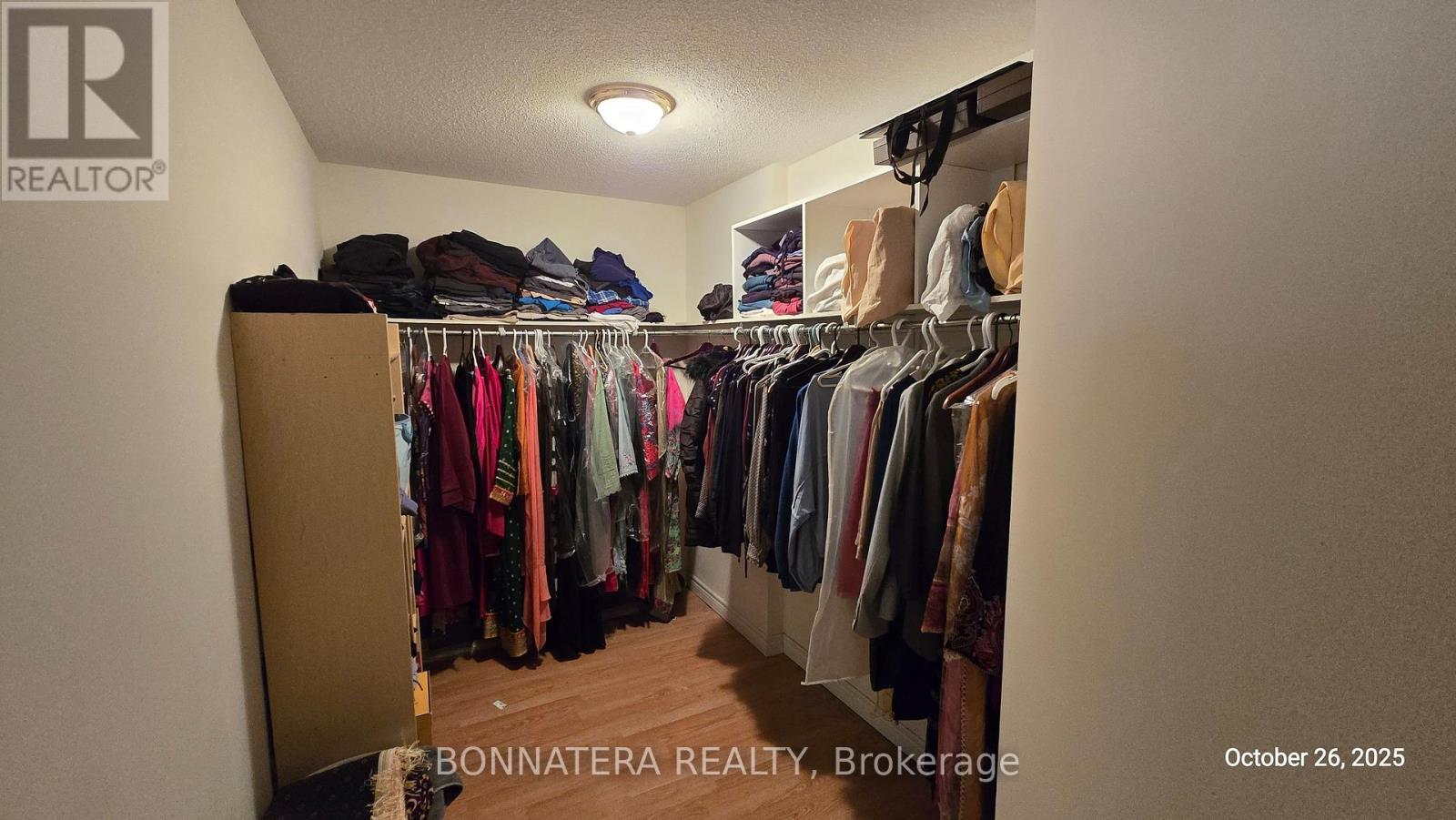 3156 Clipperton (Main & Upper & Part Of Basement) Drive, Mississauga, Ontario  L5M 0C2 - Photo 17 - W12566882