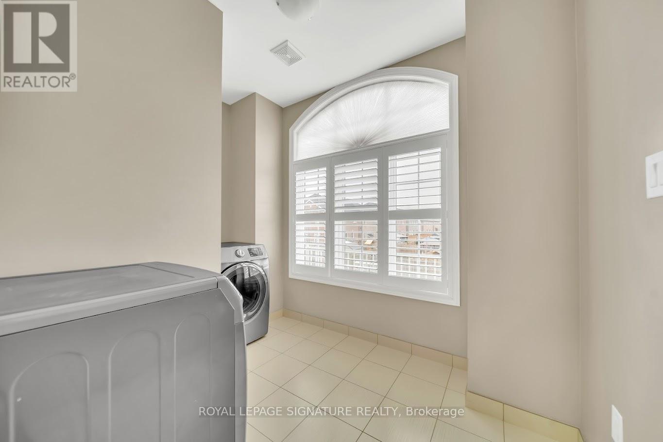 81 Vezna Crescent, Brampton, Ontario  L6X 5K4 - Photo 34 - W12566904