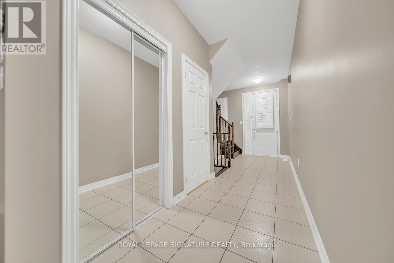 81 Vezna Crescent, Brampton, Ontario  L6X 5K4 - Photo 6 - W12566904