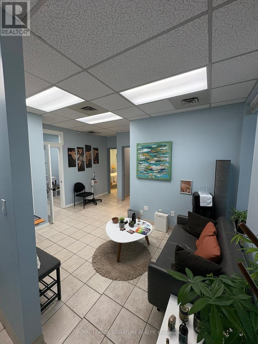 305 - 1017 WILSON AVENUE, Toronto, Ontario