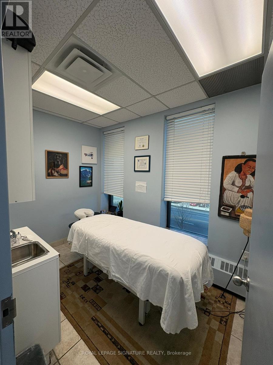 305 - 1017 Wilson Avenue, Toronto, Ontario  M3K 1Z1 - Photo 11 - W12566952