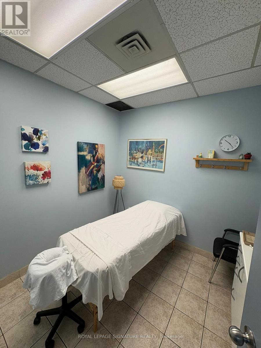 305 - 1017 Wilson Avenue, Toronto, Ontario  M3K 1Z1 - Photo 13 - W12566952