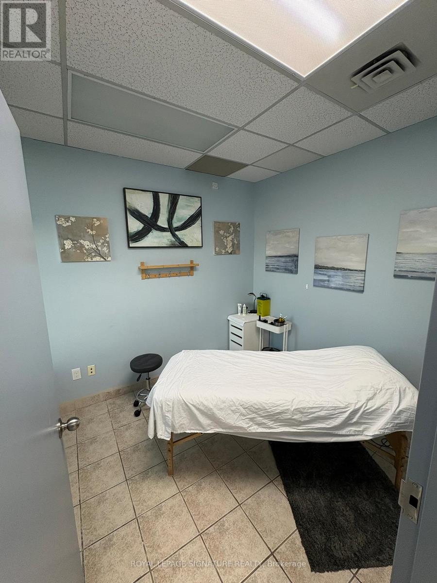 305 - 1017 Wilson Avenue, Toronto, Ontario  M3K 1Z1 - Photo 18 - W12566952