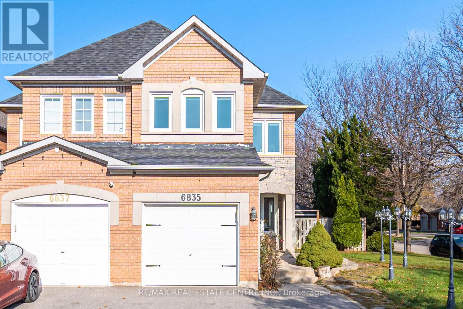 6835 DILLINGWOOD DRIVE, Mississauga, Ontario