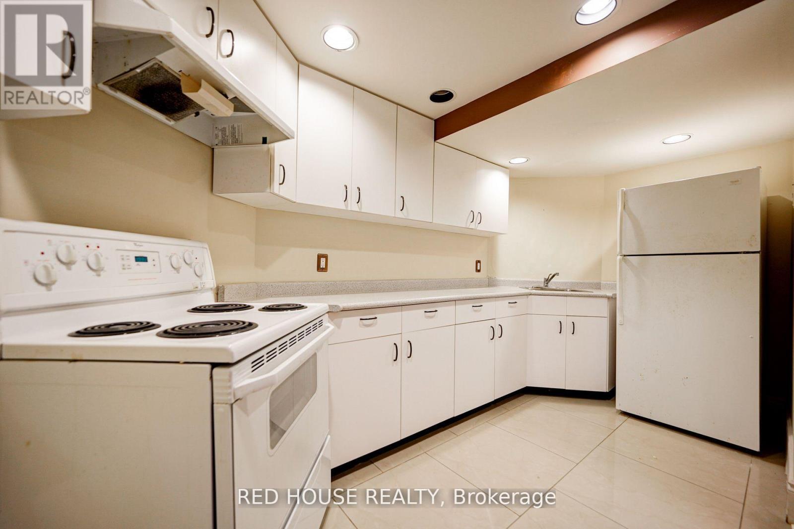 Bsmt - 4450 Mayflower Drive, Mississauga, Ontario  L5R 1S6 - Photo 10 - W12566968