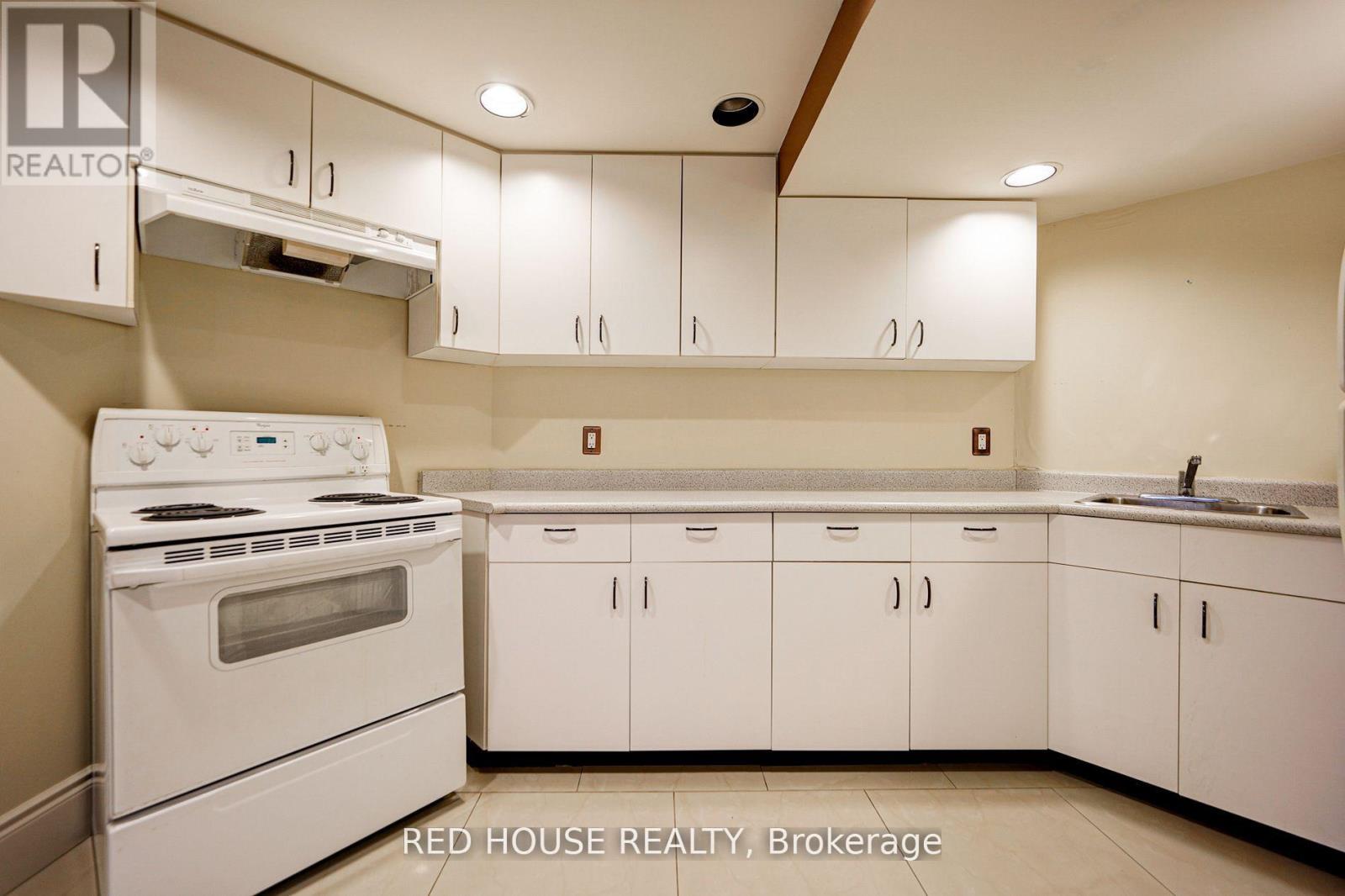 Bsmt - 4450 Mayflower Drive, Mississauga, Ontario  L5R 1S6 - Photo 11 - W12566968