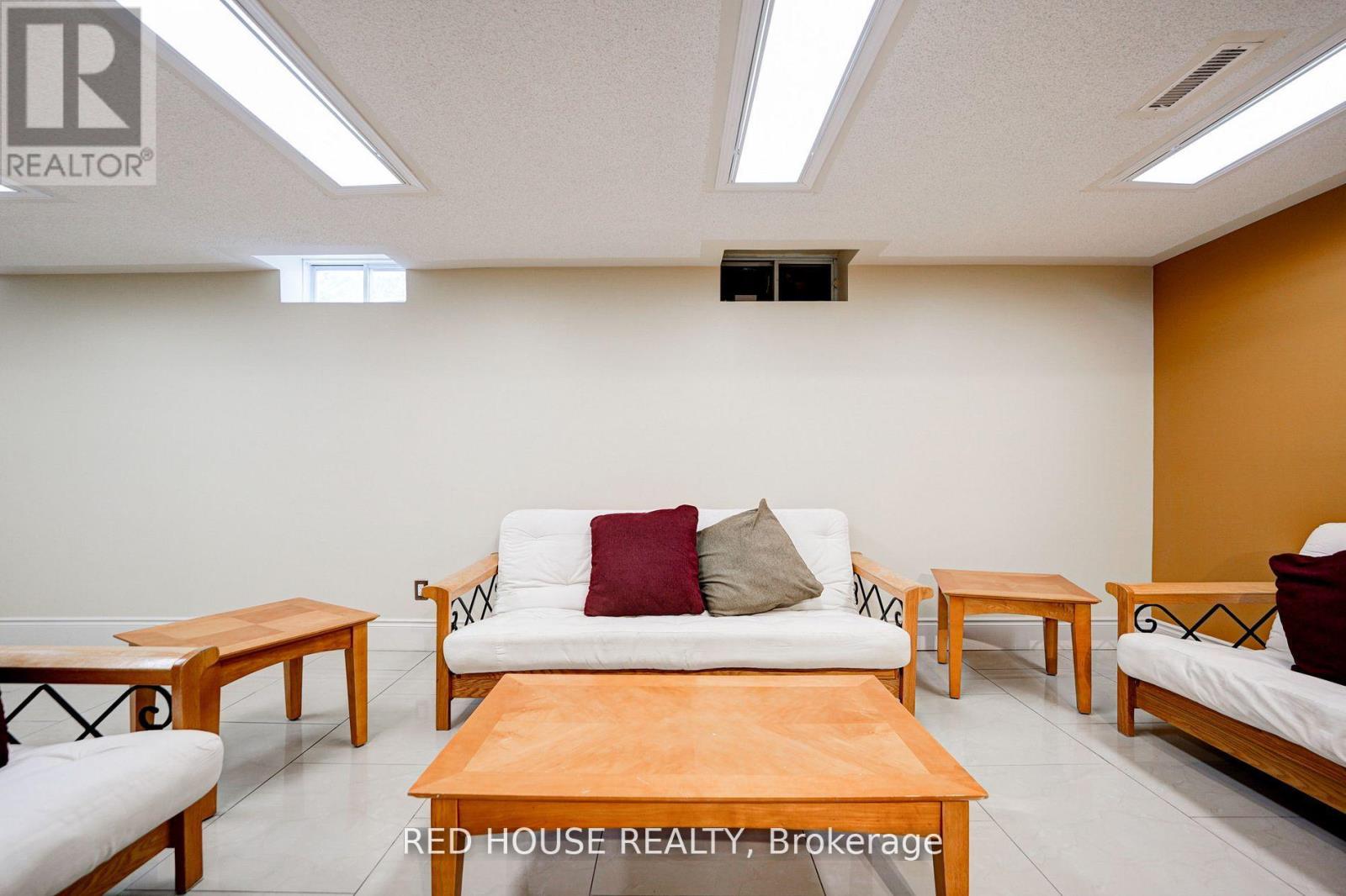 Bsmt - 4450 Mayflower Drive, Mississauga, Ontario  L5R 1S6 - Photo 5 - W12566968