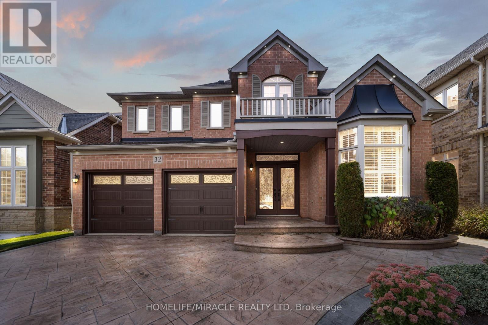 32 XAVIER COURT, Brampton, Ontario