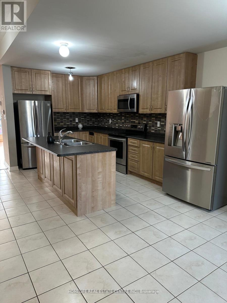 139 Inspire Boulevard, Brampton, Ontario  L6R 3X9 - Photo 6 - W12567022