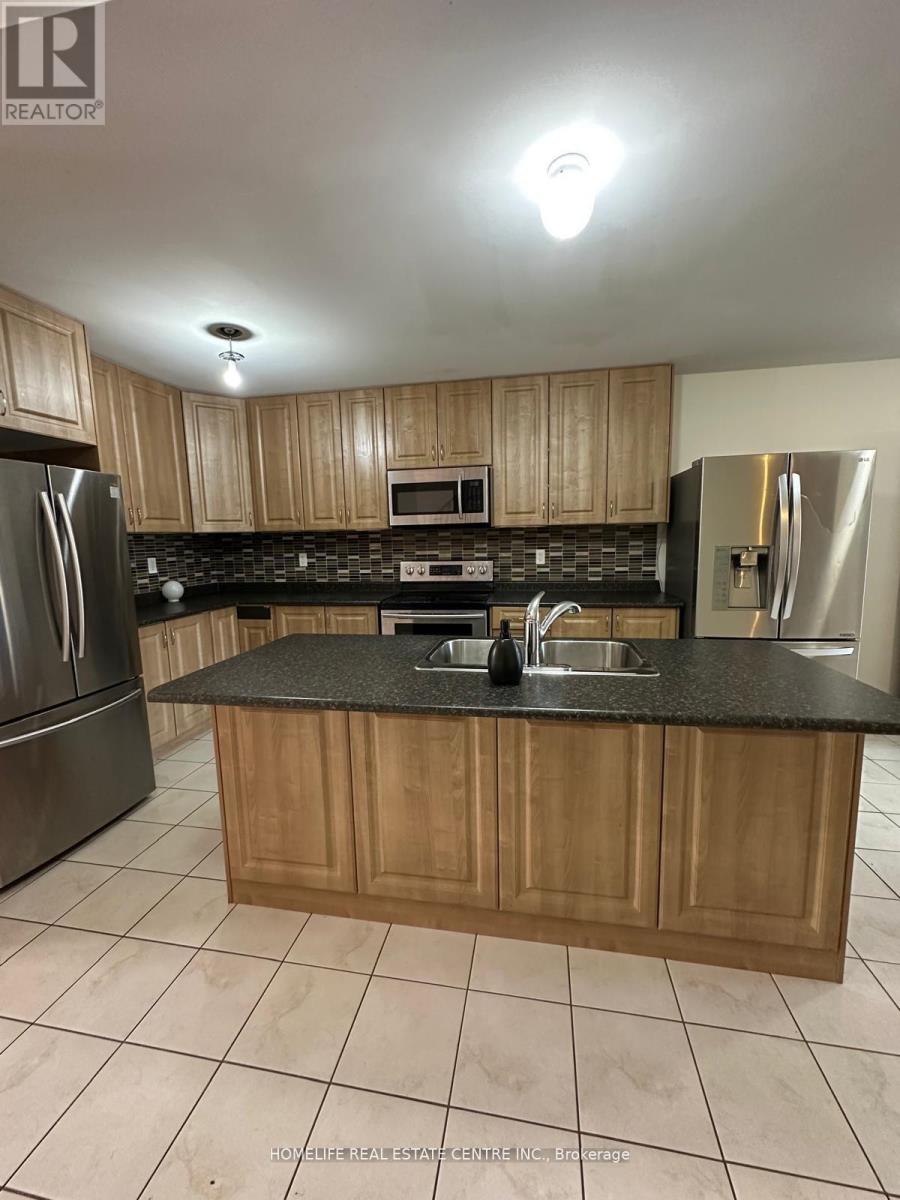 139 Inspire Boulevard, Brampton, Ontario  L6R 3X9 - Photo 7 - W12567022