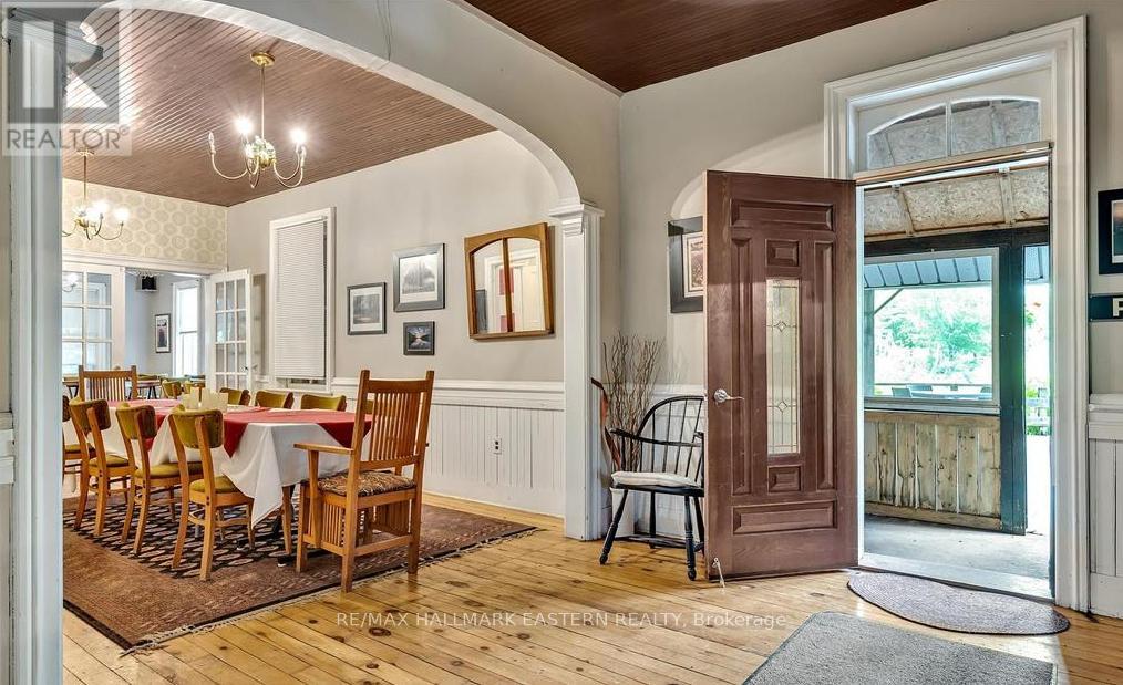 2057 Old Highway 28, Douro-Dummer, Ontario  K0L 3G0 - Photo 13 - X12567040