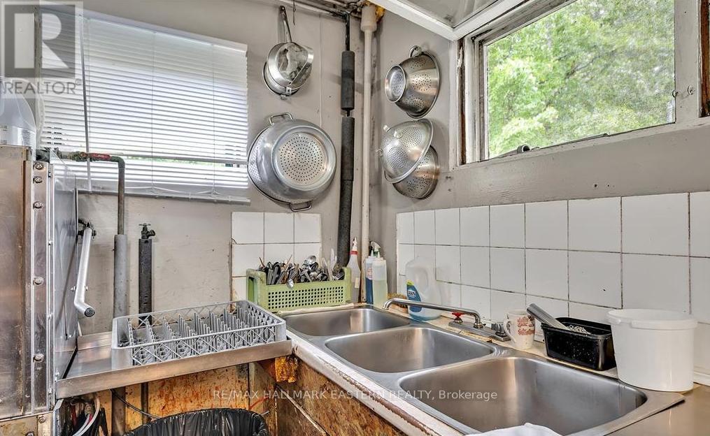 2057 Old Highway 28, Douro-Dummer, Ontario  K0L 3G0 - Photo 34 - X12567040