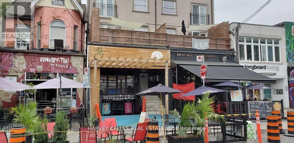 MAIN - 198 AUGUSTA AVENUE, Toronto, Ontario