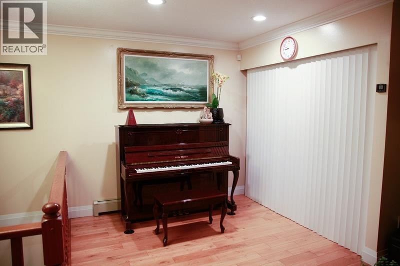 2038 E 40th Avenue, Vancouver, British Columbia  V5P 1J3 - Photo 5 - R3068623