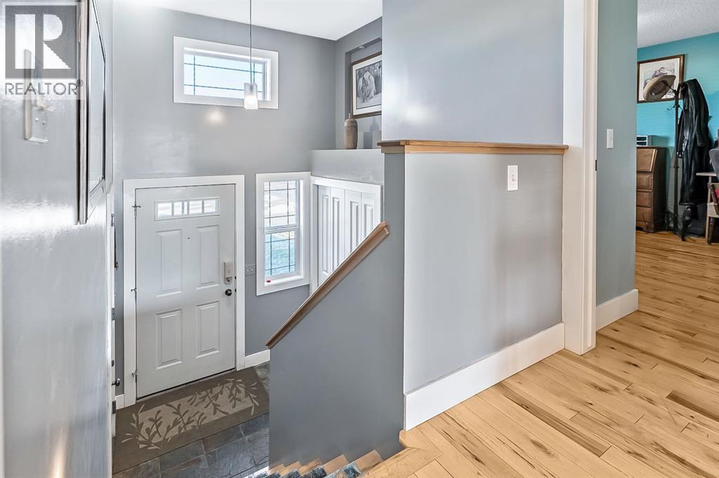 120 Camara Court, Strathmore, Alberta  T1P 1Y3 - Photo 3 - A2271435