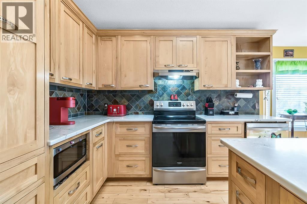 120 Camara Court, Strathmore, Alberta  T1P 1Y3 - Photo 5 - A2271435