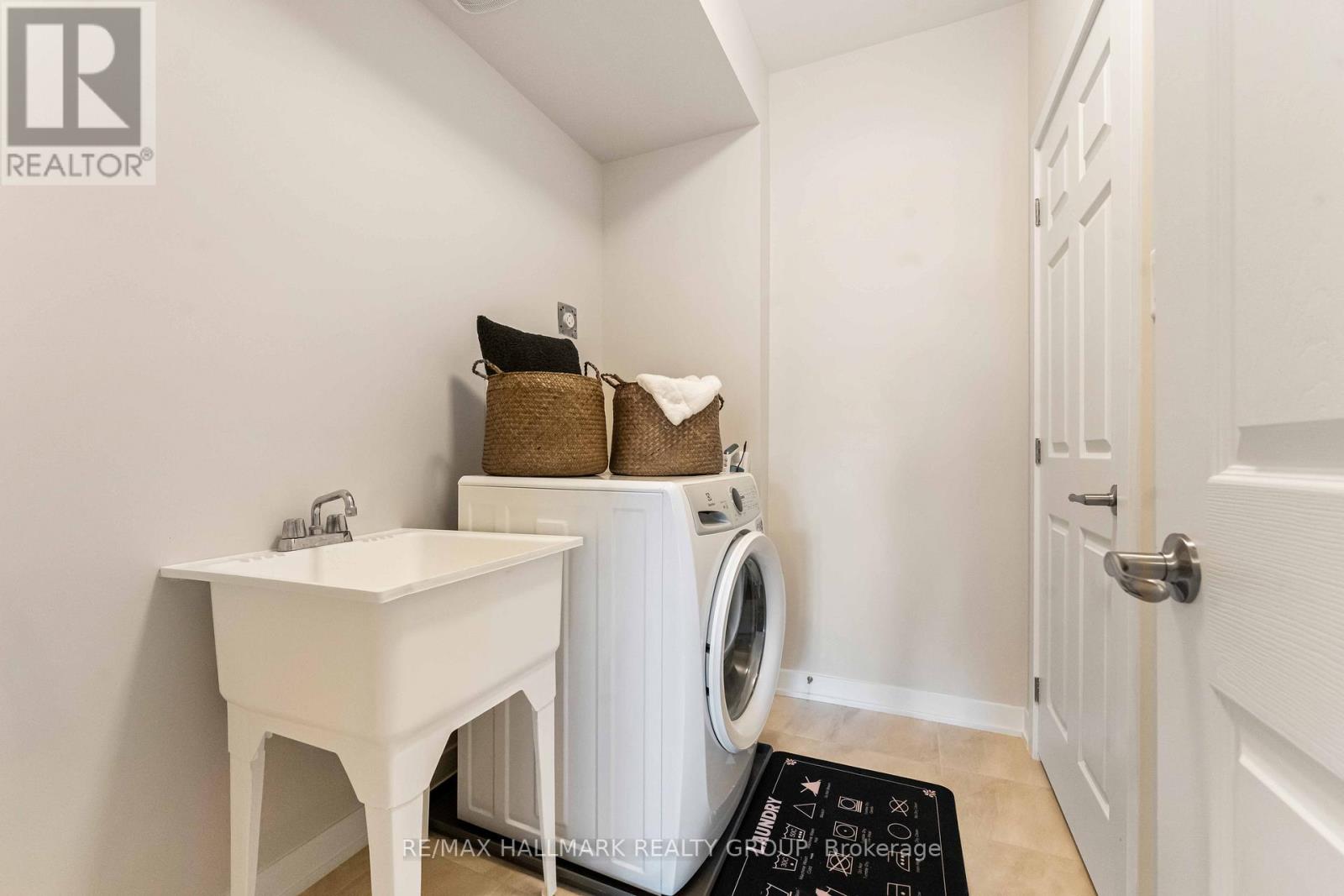 629 Quilter Row, Ottawa, Ontario  K0A 2Z0 - Photo 4 - X12567122