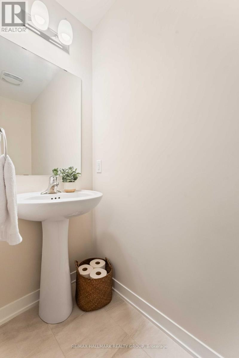 629 Quilter Row, Ottawa, Ontario  K0A 2Z0 - Photo 5 - X12567122