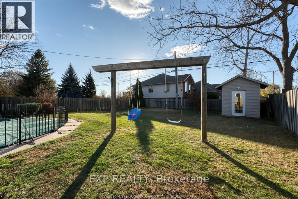 111 Danforth Avenue, Leamington, Ontario  N8H 2R1 - Photo 38 - X12566852