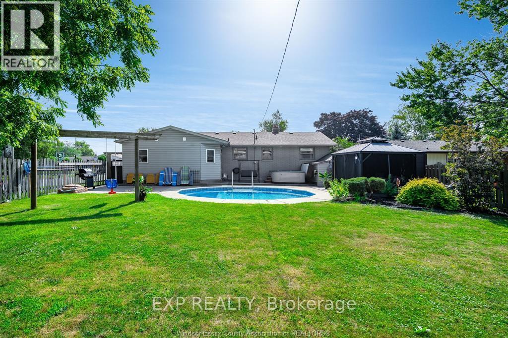 111 Danforth Avenue, Leamington, Ontario  N8H 2R1 - Photo 46 - X12566852