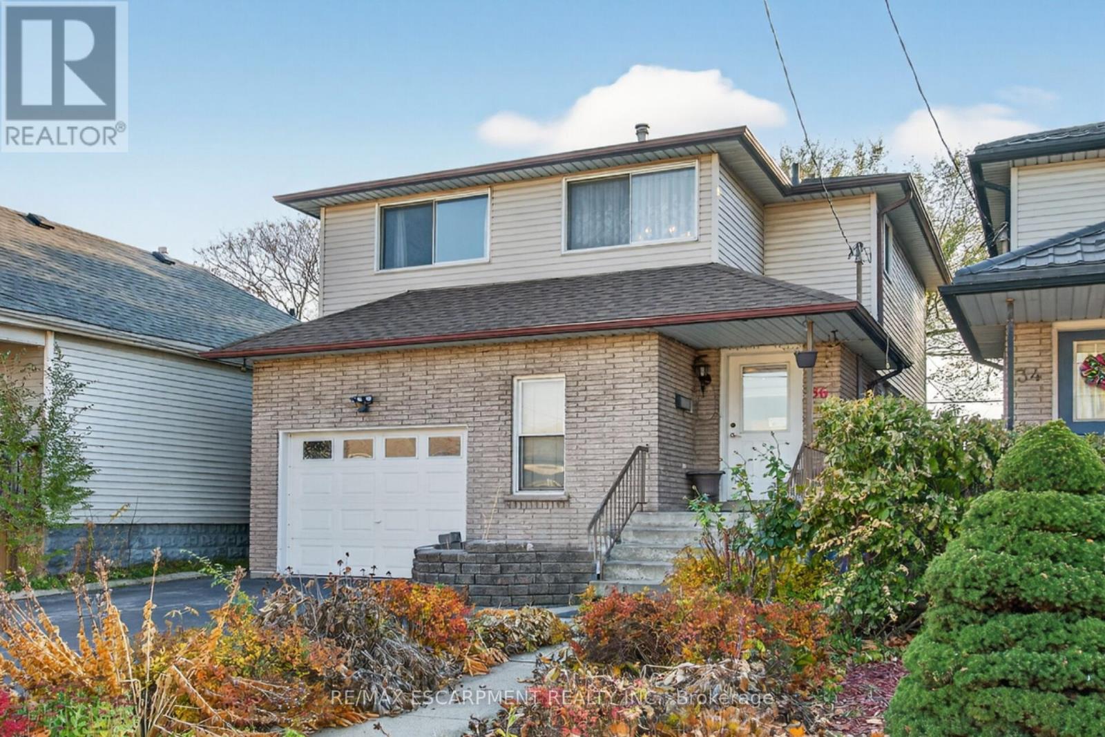 36 CLUNY AVENUE, Hamilton, Ontario