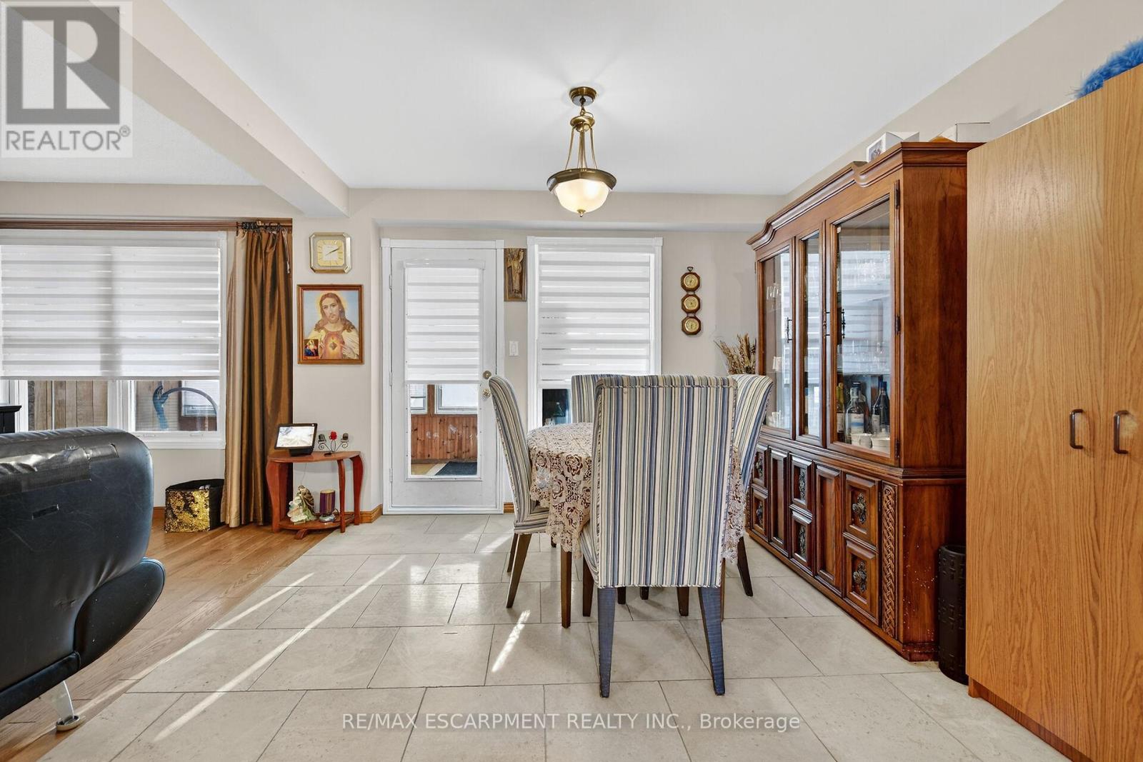 36 Cluny Avenue, Hamilton, Ontario  L8L 3H8 - Photo 12 - X12566864