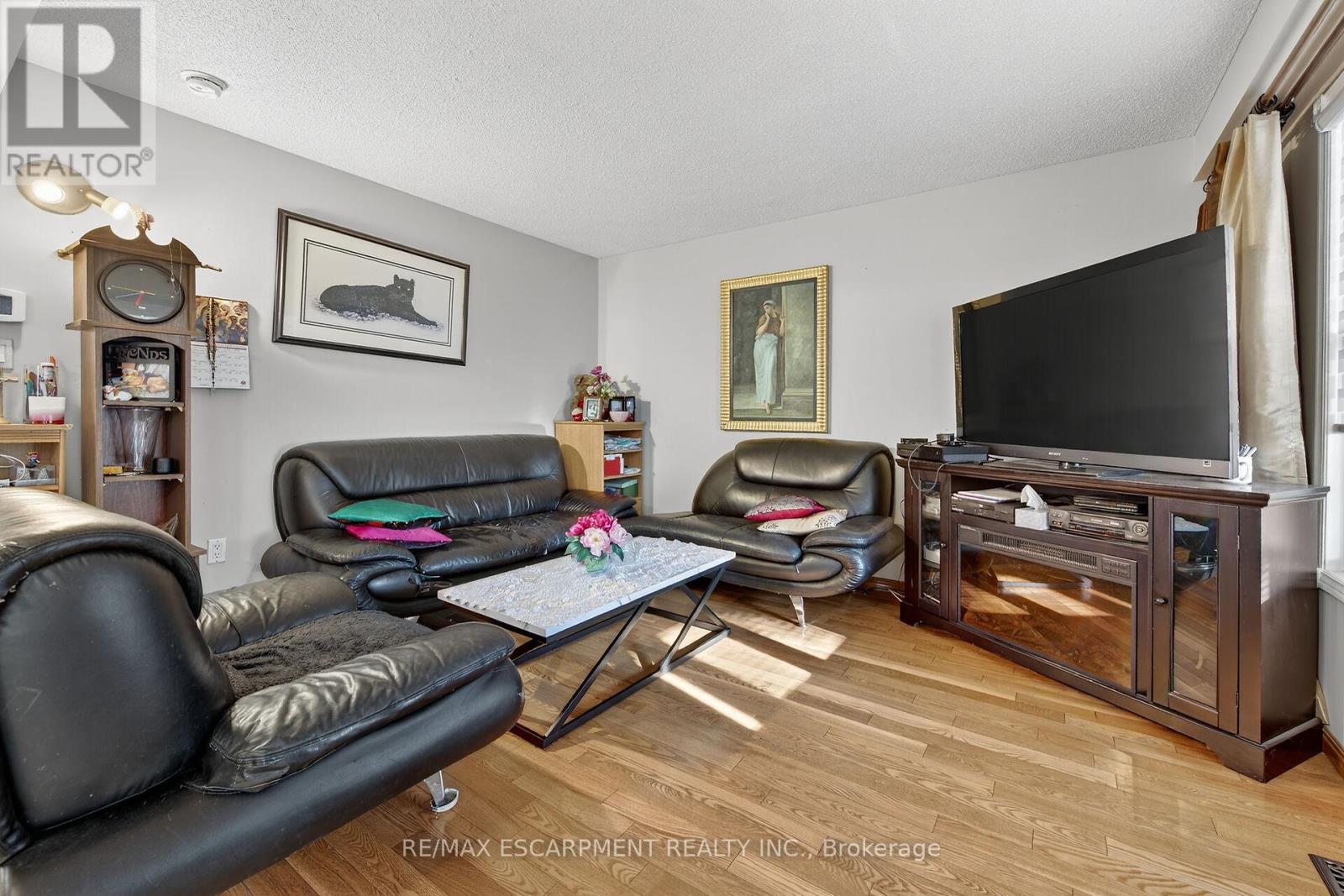 36 Cluny Avenue, Hamilton, Ontario  L8L 3H8 - Photo 18 - X12566864
