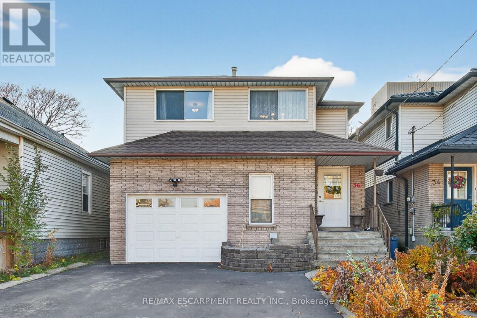 36 Cluny Avenue, Hamilton, Ontario  L8L 3H8 - Photo 2 - X12566864