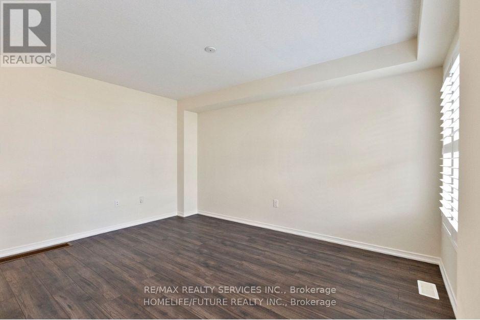 31 Cole Crescent, Brantford, Ontario  N3T 0P4 - Photo 6 - X12566960