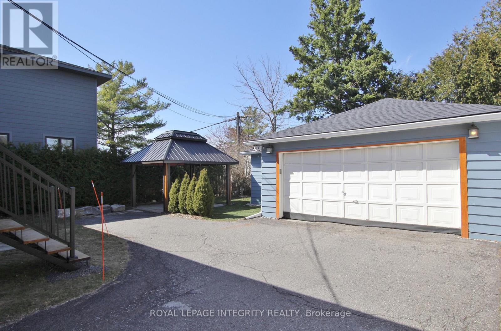 B - 193 Glynn Avenue, Ottawa, Ontario  K1K 1S4 - Photo 26 - X12534852