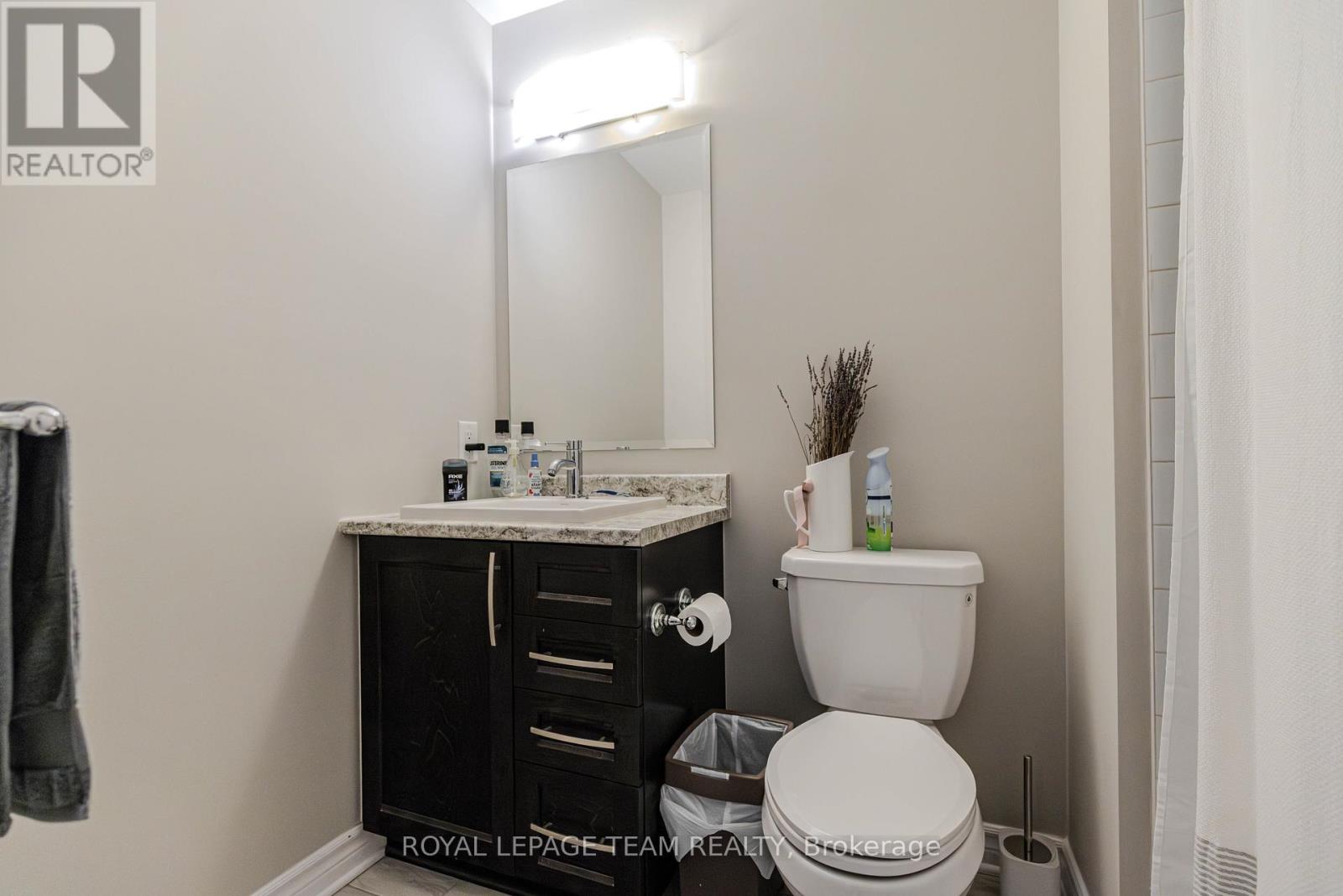 546 Triangle Street, Ottawa, Ontario  K2V 0M5 - Photo 24 - X12565880