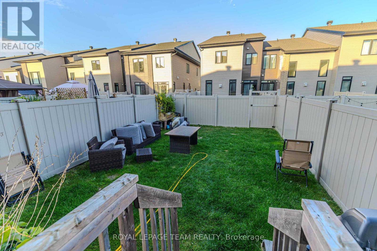 546 Triangle Street, Ottawa, Ontario  K2V 0M5 - Photo 33 - X12565880