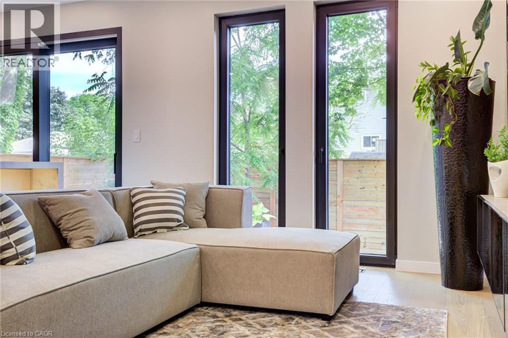 93 Oak Street, Cambridge, Ontario N1R 4L3 - Photo 11 - 40789851