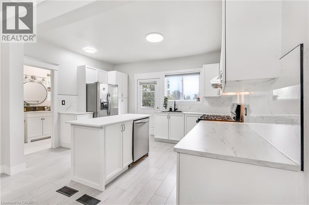 322 Jones Road, Hamilton, Ontario L8E 5N2 - Photo 11 - 40789845