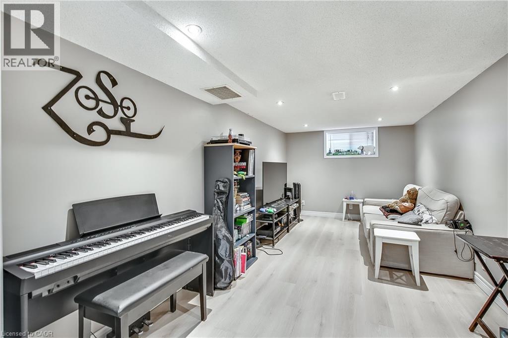 322 Jones Road, Hamilton, Ontario L8E 5N2 - Photo 23 - 40789845