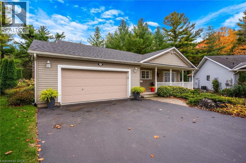 121 Bushmill Circle, Freelton, Ontario L8B 1A5 - Photo 2 - 40780158