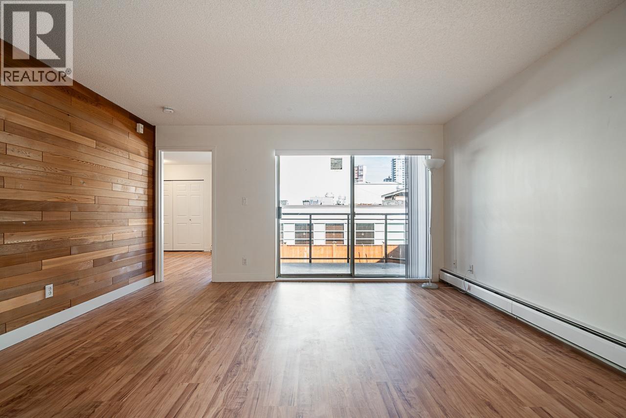 208 1550 Chesterfield Avenue, North Vancouver, British Columbia  V7M 2N6 - Photo 13 - R3069247