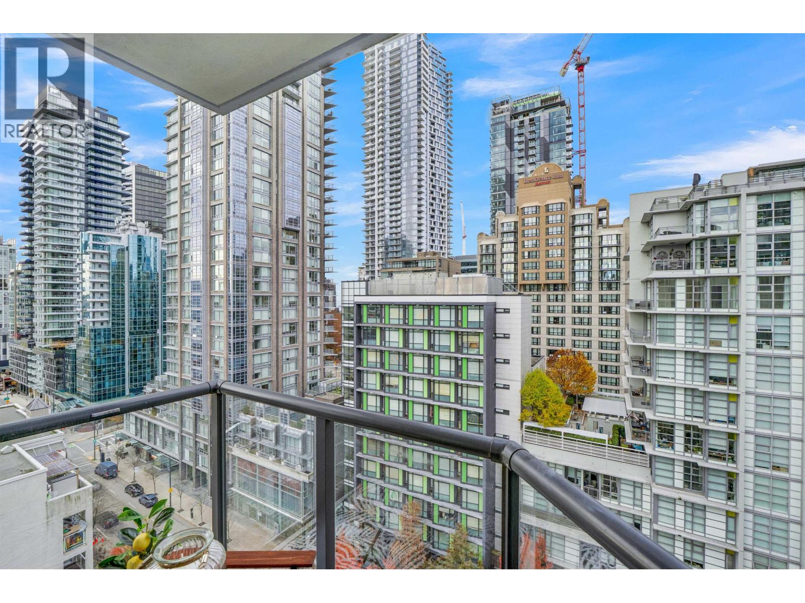 1507 1212 Howe Street, Vancouver, British Columbia  V6Z 2M9 - Photo 3 - R3069250