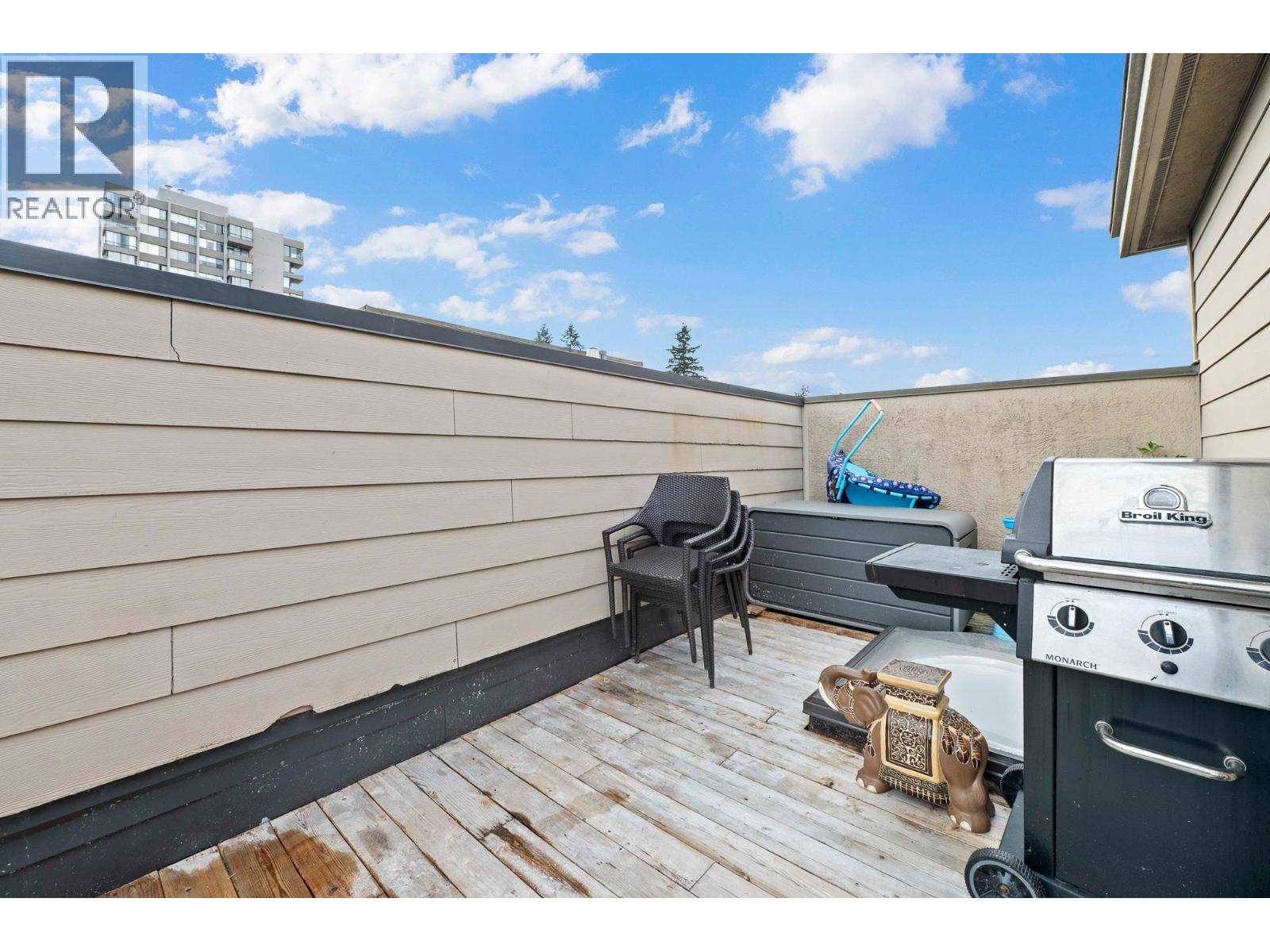 410 777 Eighth Street, New Westminster, British Columbia  V3M 3S7 - Photo 23 - R3069259