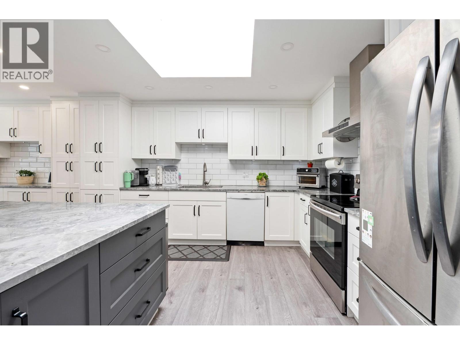 410 777 Eighth Street, New Westminster, British Columbia  V3M 3S7 - Photo 5 - R3069259